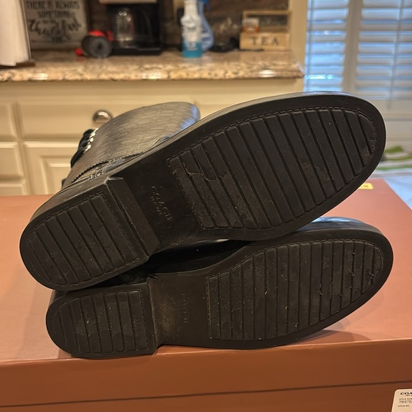 Coach Rain boots in Like New Condition. Worn once. Size 10M - Picture 7 of 7